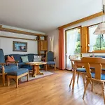 Beate Apartament *